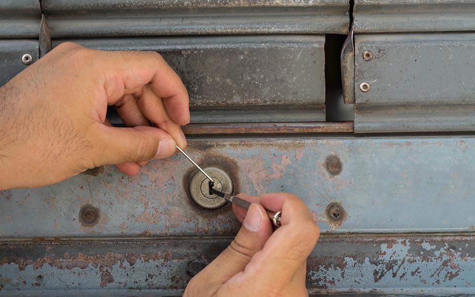 ouverture de porte claquée serrurier Longjumeau